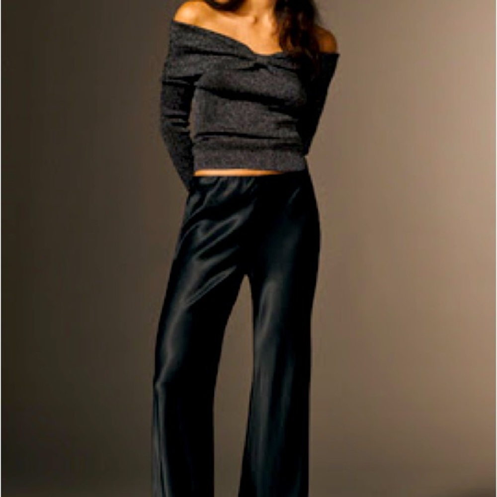 Wide-Leg Satin Pants in Black
